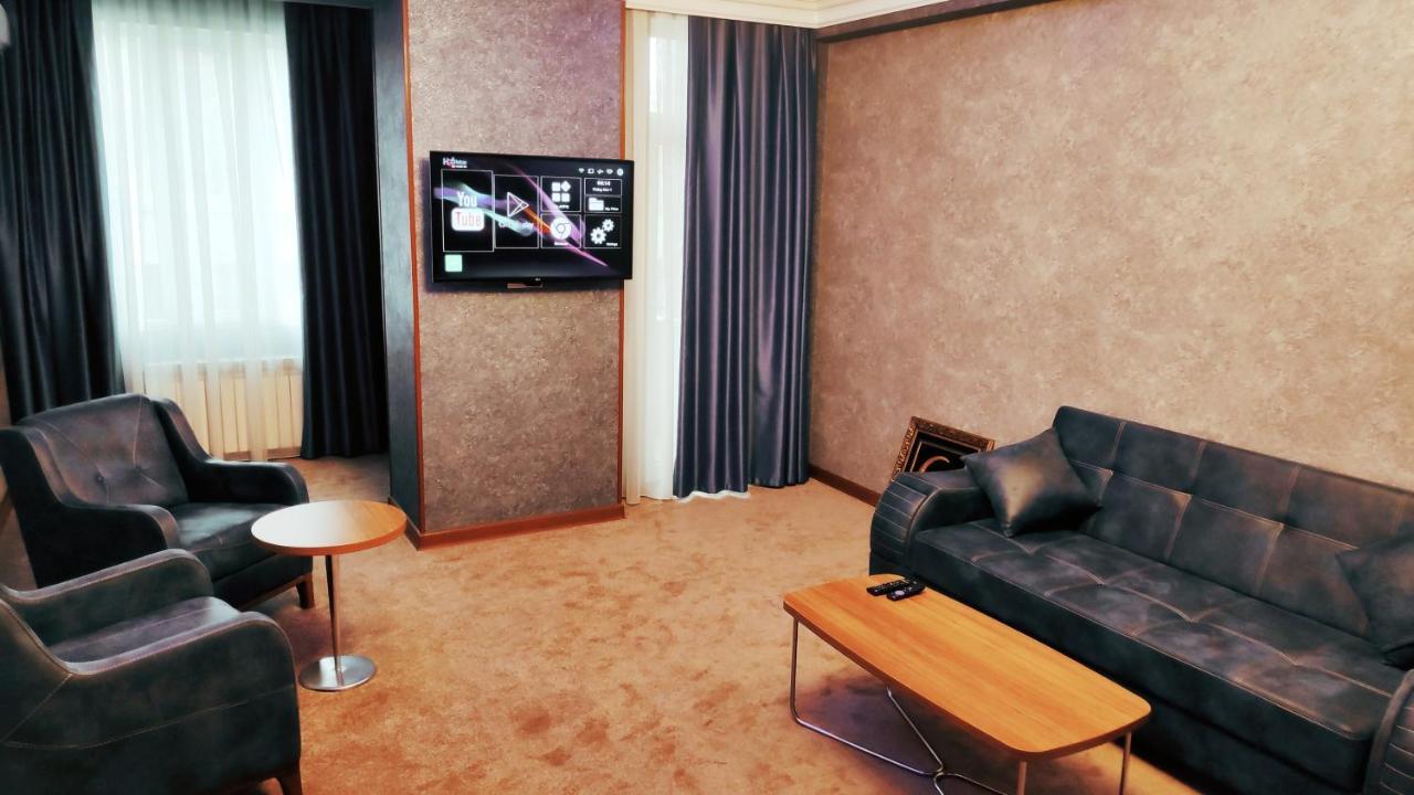 Royal Sapphire Hotel Baku Exteriör bild