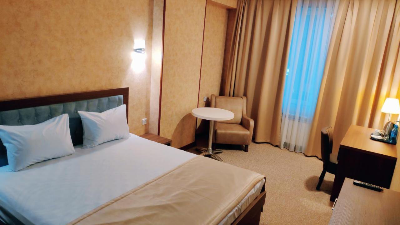 Royal Sapphire Hotel Baku Exteriör bild