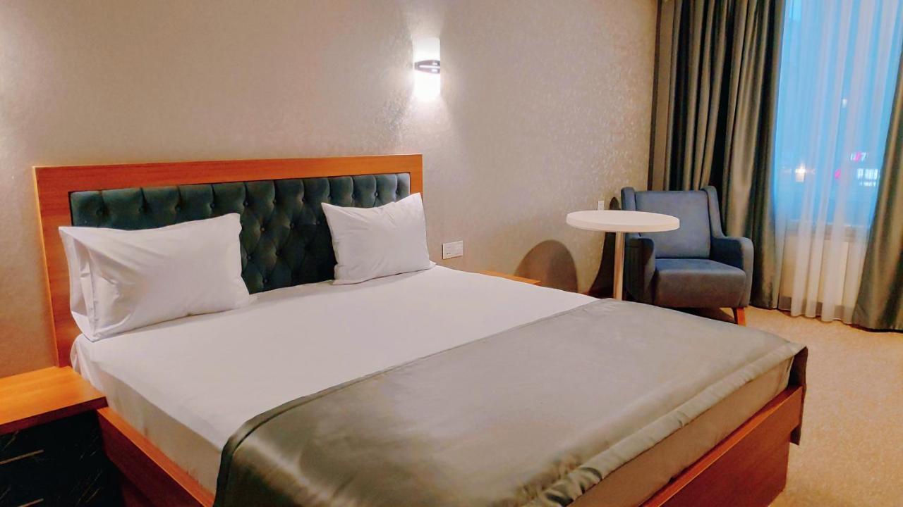 Royal Sapphire Hotel Baku Exteriör bild