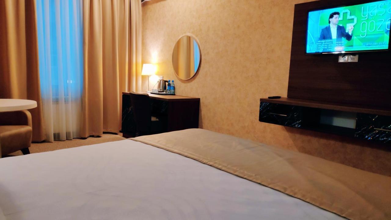Royal Sapphire Hotel Baku Exteriör bild