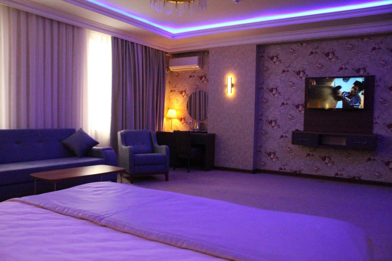 Royal Sapphire Hotel Baku Exteriör bild