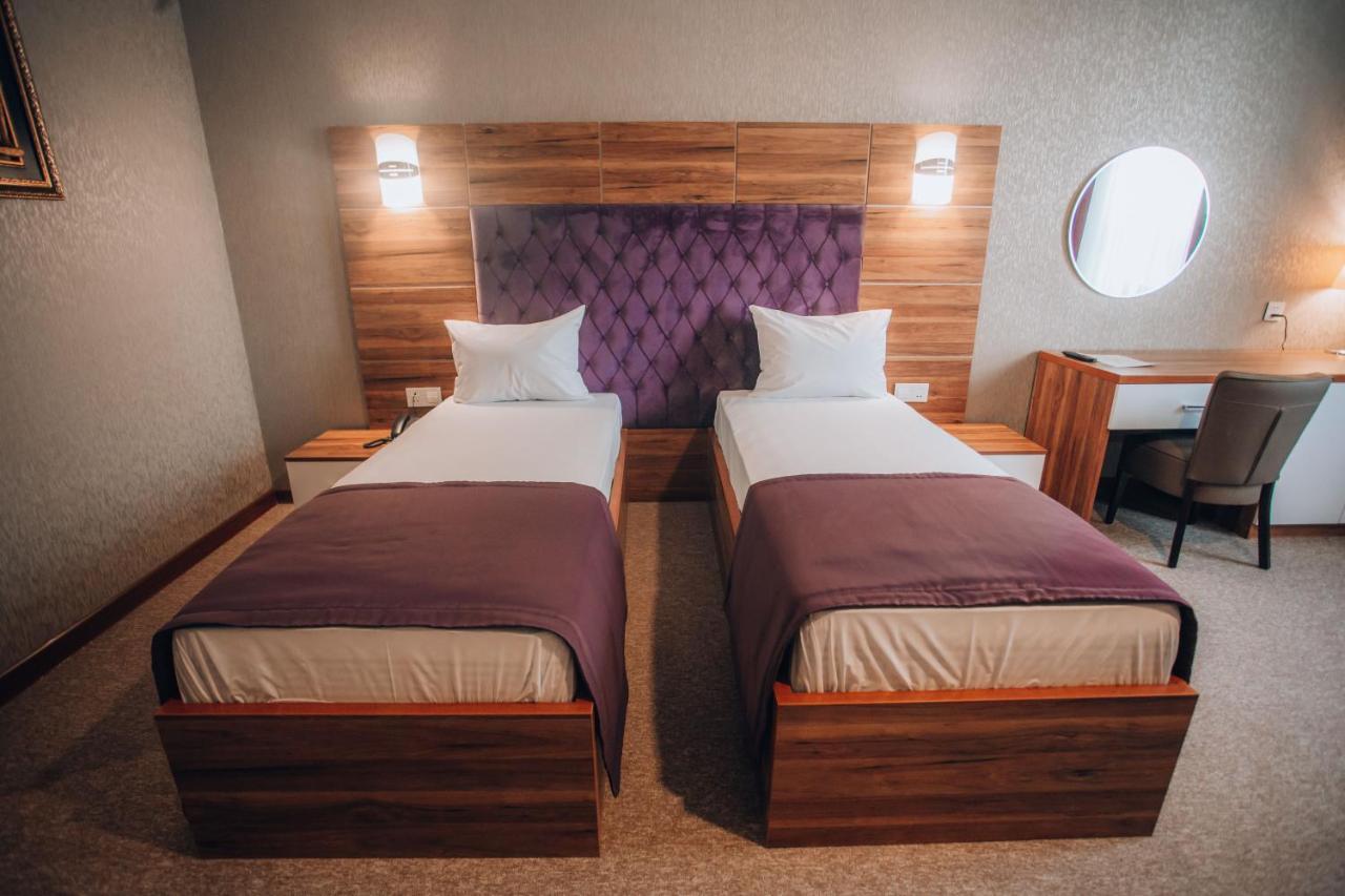Royal Sapphire Hotel Baku Exteriör bild