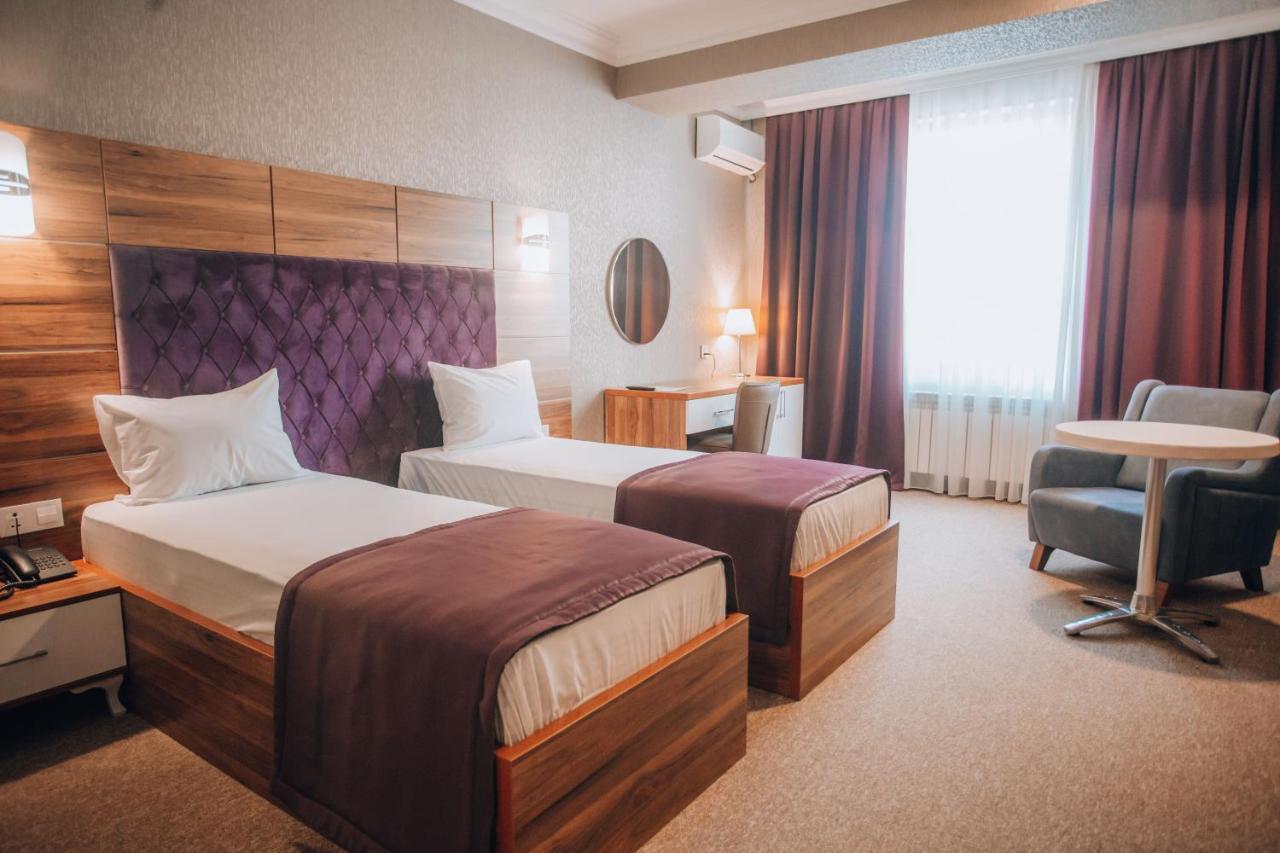 Royal Sapphire Hotel Baku Exteriör bild
