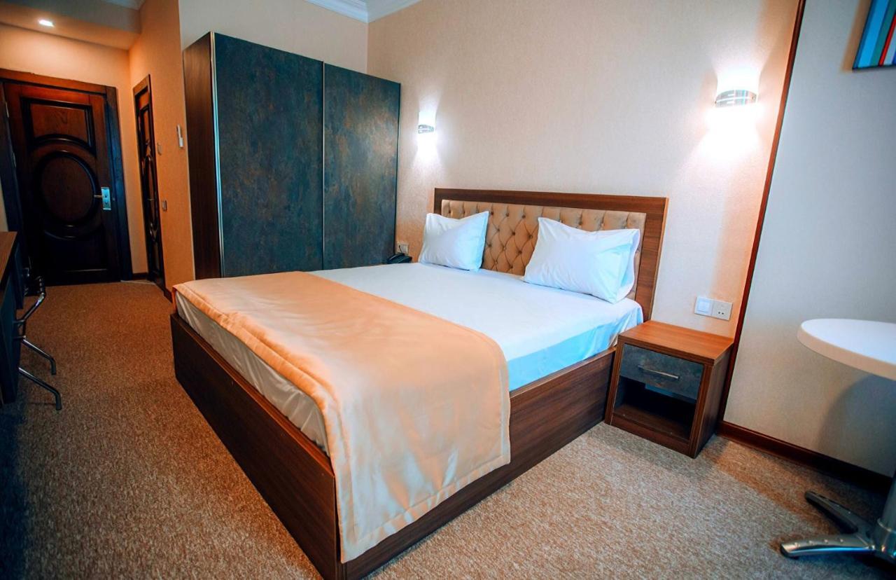 Royal Sapphire Hotel Baku Exteriör bild
