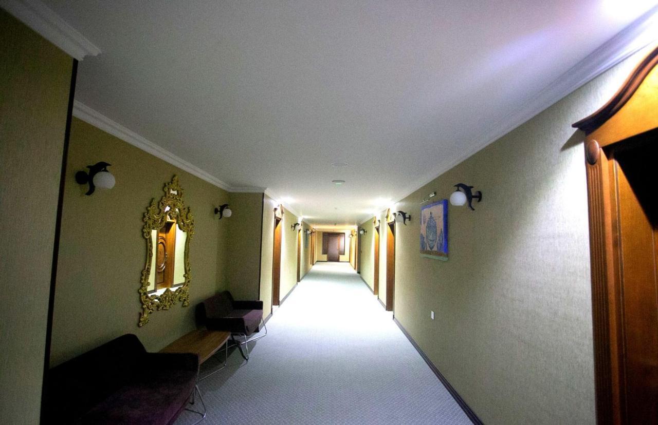 Royal Sapphire Hotel Baku Exteriör bild